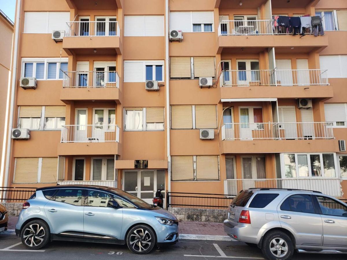 Apartment Bina 蒂瓦特 外观 照片