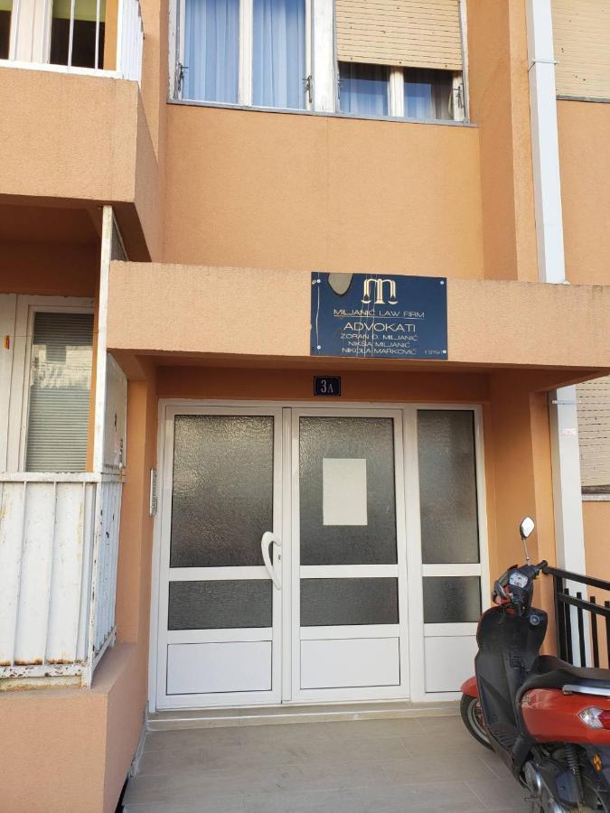 Apartment Bina 蒂瓦特 外观 照片